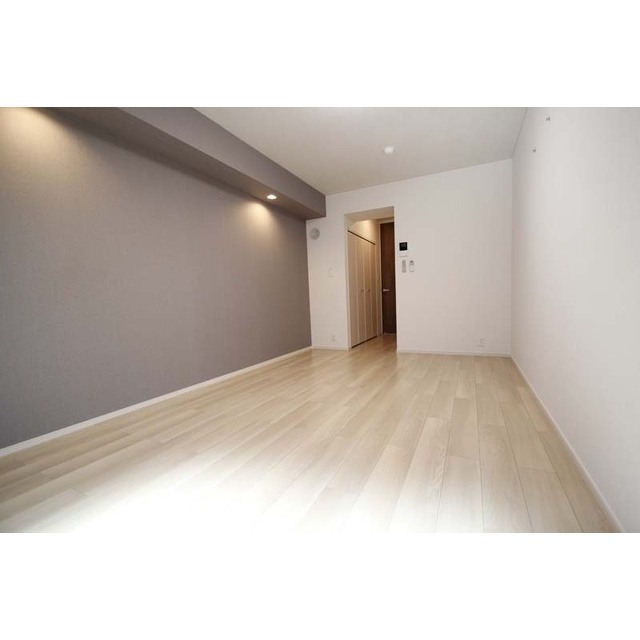 居室・リビング　２０２にて撮影（３０３は反転）