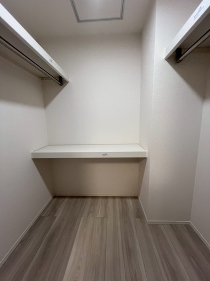 収納　※掲載写真は同マンション別部屋参考写真となります。
