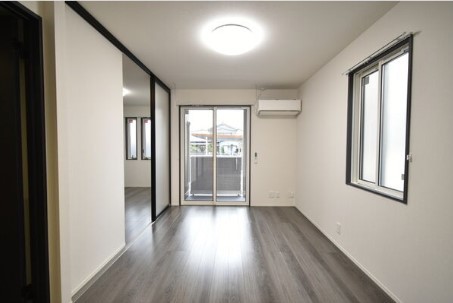 Grand・Lead_内装_0