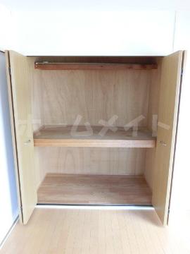 春日薩摩マンション　収納　クローゼット