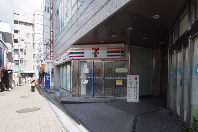 コンビニ　セブンイレブン明石魚住駅前店（コンビニ）まで360m