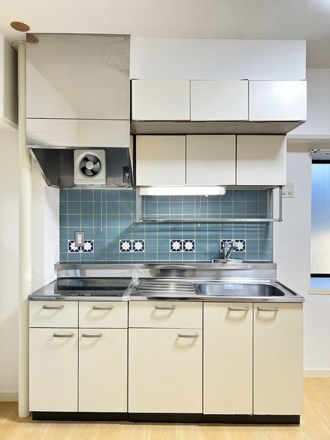 キッチン　※写真にはありませんが、ＩＨコンロ１口設置済み