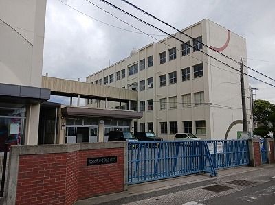 小学校　高松市立十河小学校さん（小学校）まで1100m