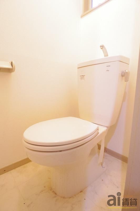 トイレ　※同仕様写真です