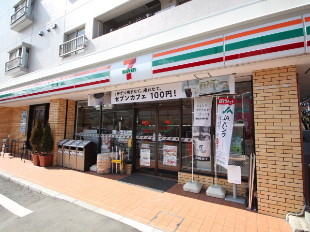 コンビニ　セブンイレブン横浜妙蓮寺店（コンビニ）まで281m