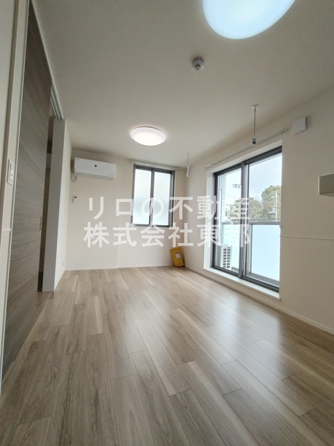 居室・リビング　リビングはゆったりくつろげる憩いの空間です♪