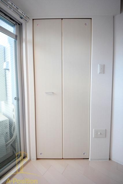 収納　セレニテ梅田EST