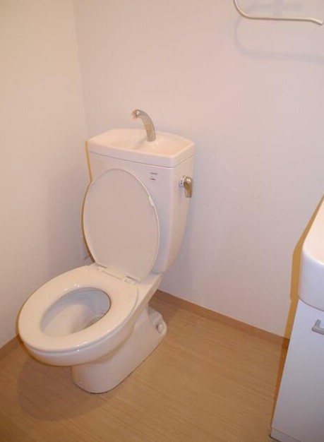 トイレ　清潔感のあるトイレです