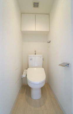 トイレ　ラティエラ品川西大井※反転タイプ