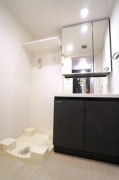 洗面設備　ラティエラ品川西大井※反転タイプ