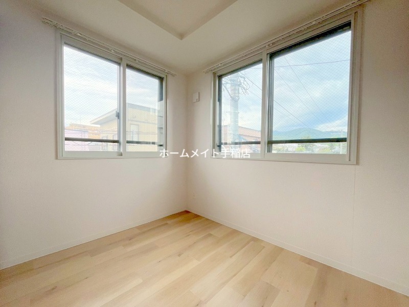 その他部屋・スペース　明るい洋室、寝室にどうぞ♪