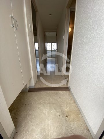 玄関　AVANTI（アヴァンティ）　玄関