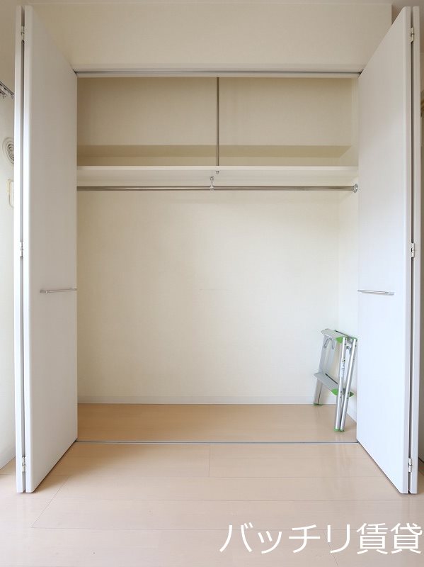 収納　同型タイプの為現状優先