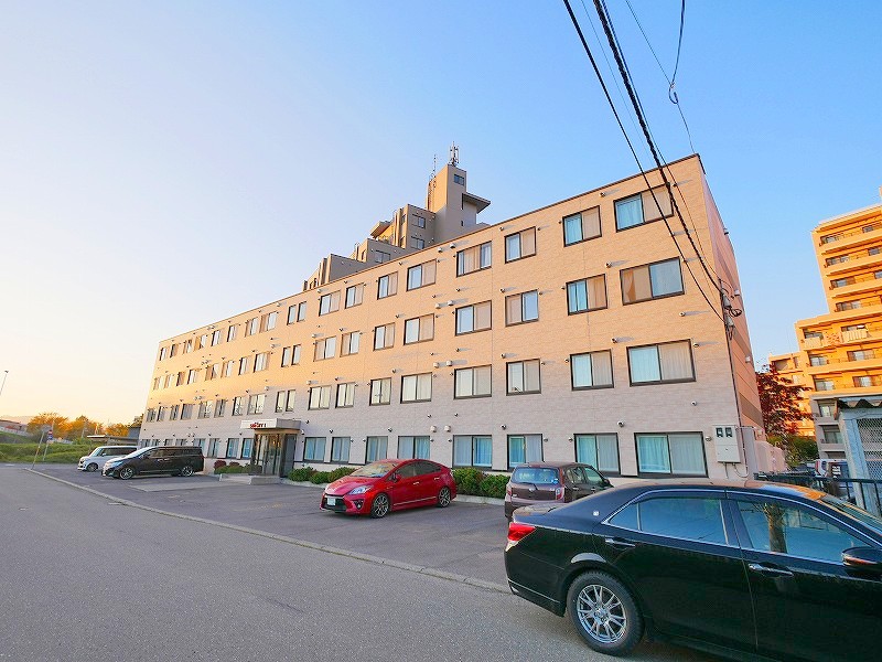 建物外観　全室南向きの陽当たりが良いマンションです♪