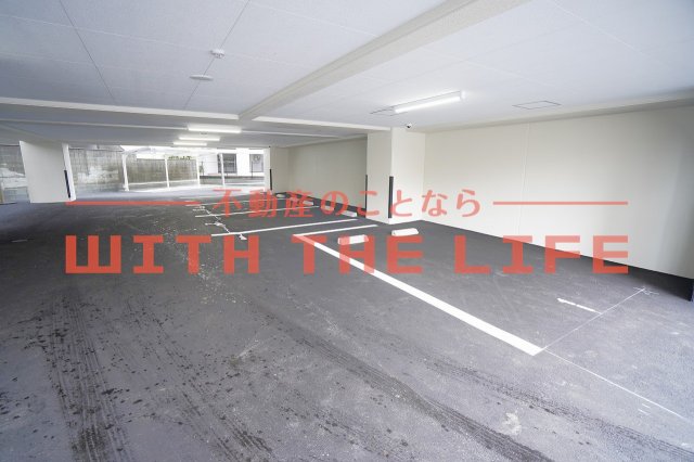 駐車場　駐車場完備です