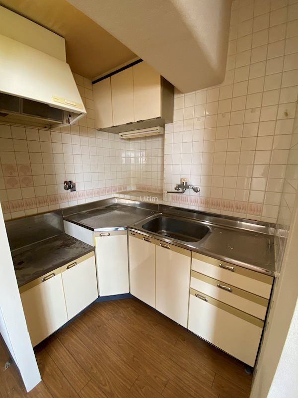 キッチン　別部屋のお写真です。ご参考までに！