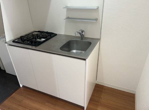 キッチン　コンロ設置済みのシステムキッチンです