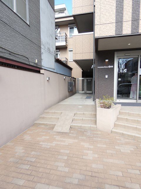 エントランス　物件入り口はこちらです。