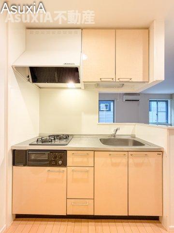 キッチン　別タイプのお部屋の写真です。