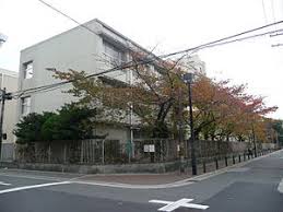 中学校　大阪市立本庄中学校（中学校）まで524m