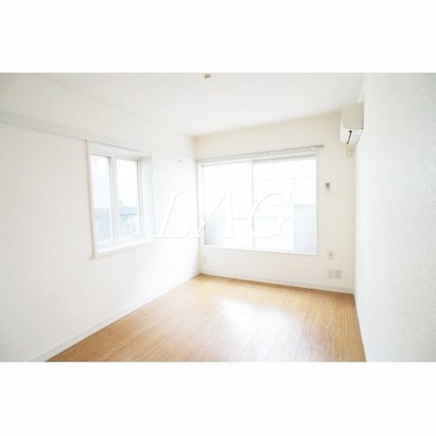 居室・リビング　洋室のお部屋です。