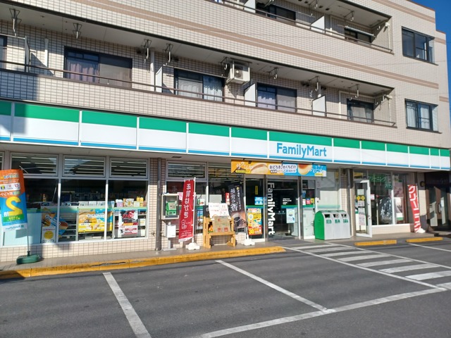 コンビニ　ファミリーマート 森かどやしんでん店（コンビニ）まで422m
