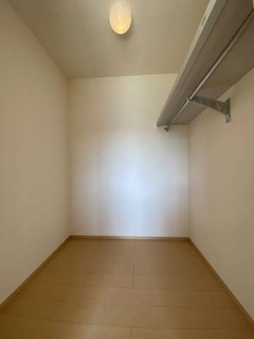 収納　205号室参照