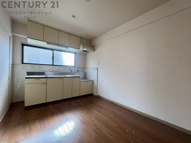 居室・リビング　角部屋住戸で過ごしやすく、おすすめです。