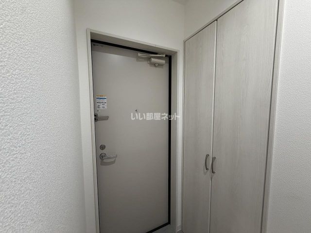 ラモーナ雁屋西町の玄関写真