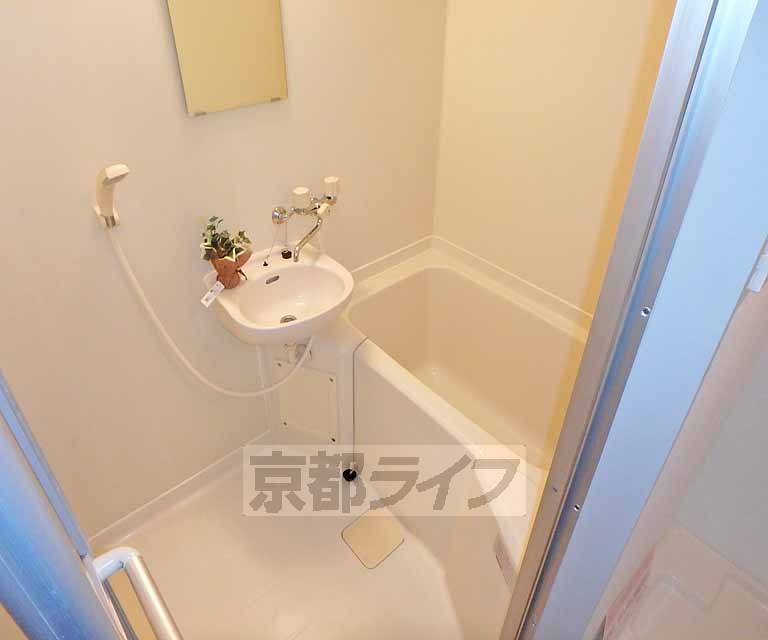 バス・シャワールーム　嬉しいトイレバス別です