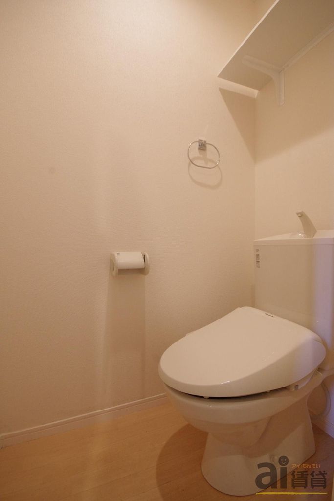 ＪＲ中央線 国分寺駅 徒歩12分 2階建 築13年のトイレ写真