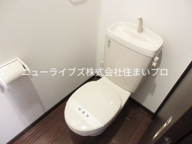 京阪本線 古川橋駅 徒歩5分 2階建 築16年のトイレ写真