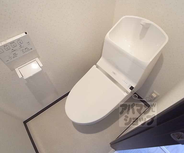 PRESTIGE西院寿町のトイレ写真