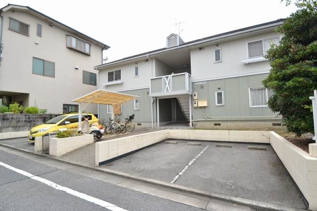 ＪＲ山陽本線 広島駅 バス乗車時間：15分 最寄りバス停で下車 徒歩3分 築37年