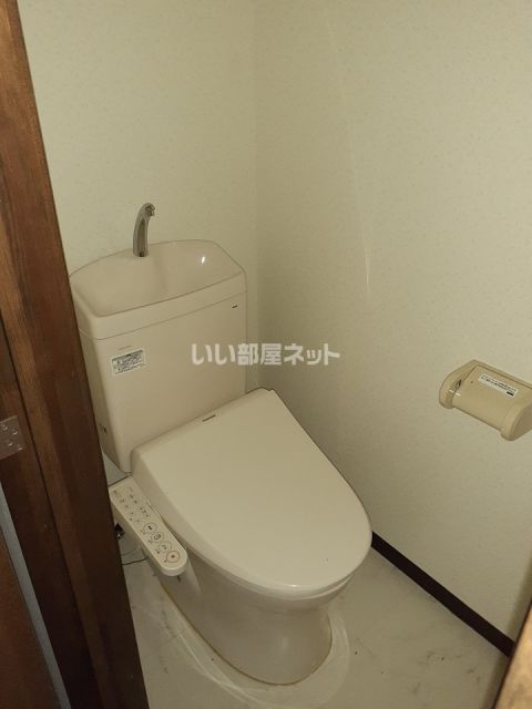 【メゾン・ヴェルデ　Bのトイレ】