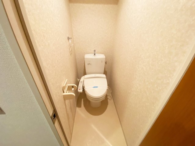 【CASSIA高井田NorthCourtのトイレ】