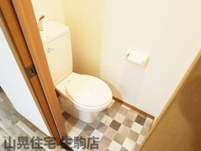 【メゾン　ド　ミューのトイレ】