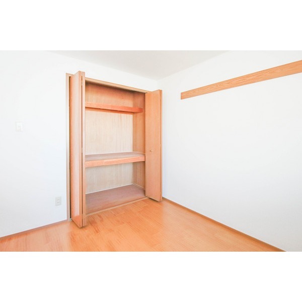 収納　同じ建物の別なお部屋