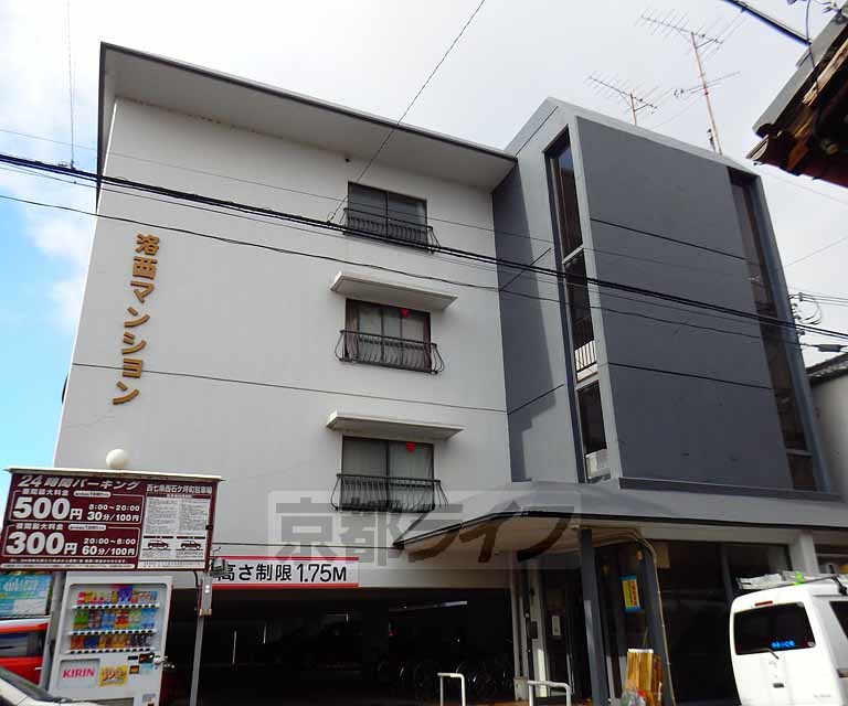 京都市下京区西七条西石ケ坪町のマンションの建物外観