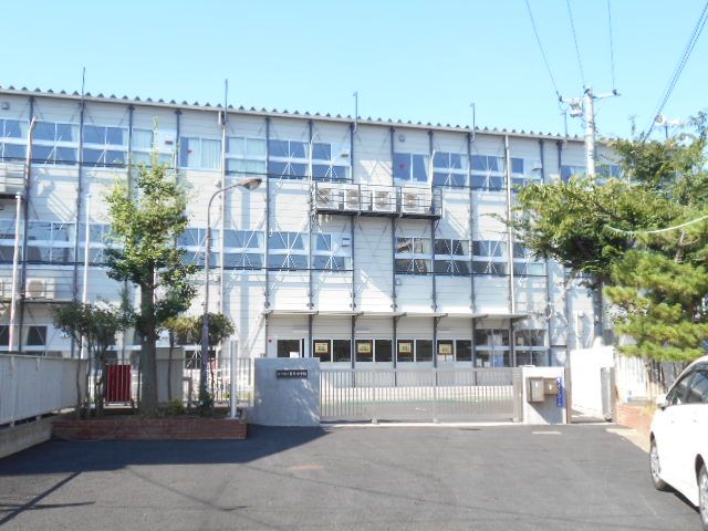 【江戸川区東葛西のアパートの小学校】