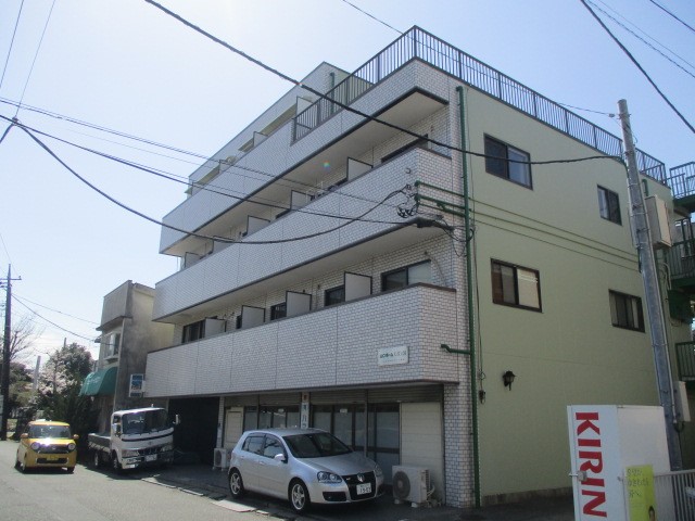 横浜市戸塚区矢部町のマンションの建物外観