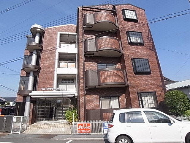 【葛城市北花内のマンションの建物外観】