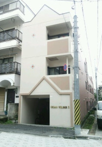 新宿区築地町のマンションの建物外観