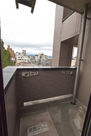 バルコニー　バルコニーがあります
