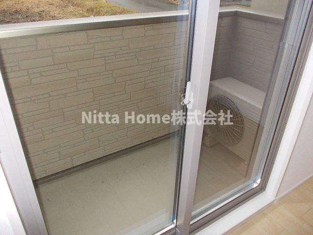 バルコニー　南向きバルコニーで日当たりGOOD！！