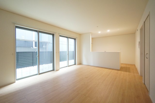 居室・リビング　当日の見学大歓迎！