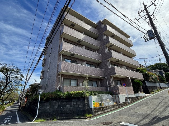 建物外観　☆RC造の５階建てマンションです☆