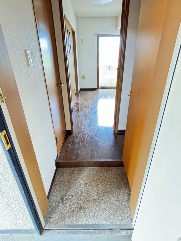 玄関　☆玄関にシューズボックスもあります☆