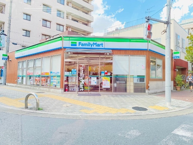 コンビニ　ファミリーマート立川錦町二丁目店（コンビニ）まで203m