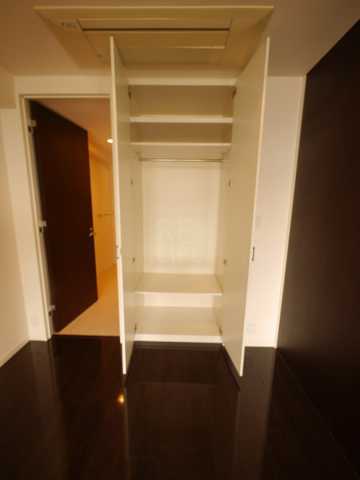 収納　ガーネットコート四谷